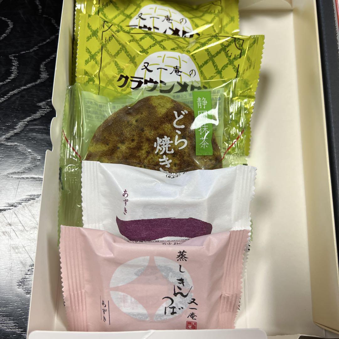 お菓子箱3箱　　他調味料など