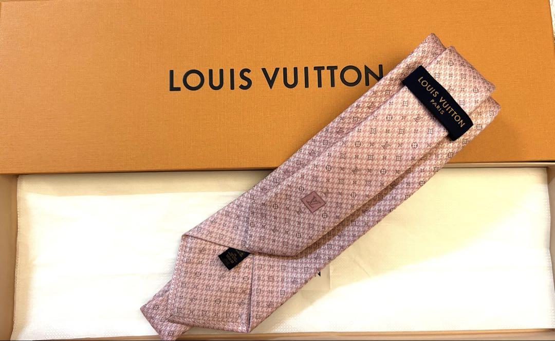 Louis Vuitton ネクタイ ピンク　美品