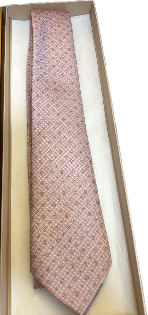 Louis Vuitton ネクタイ ピンク　美品