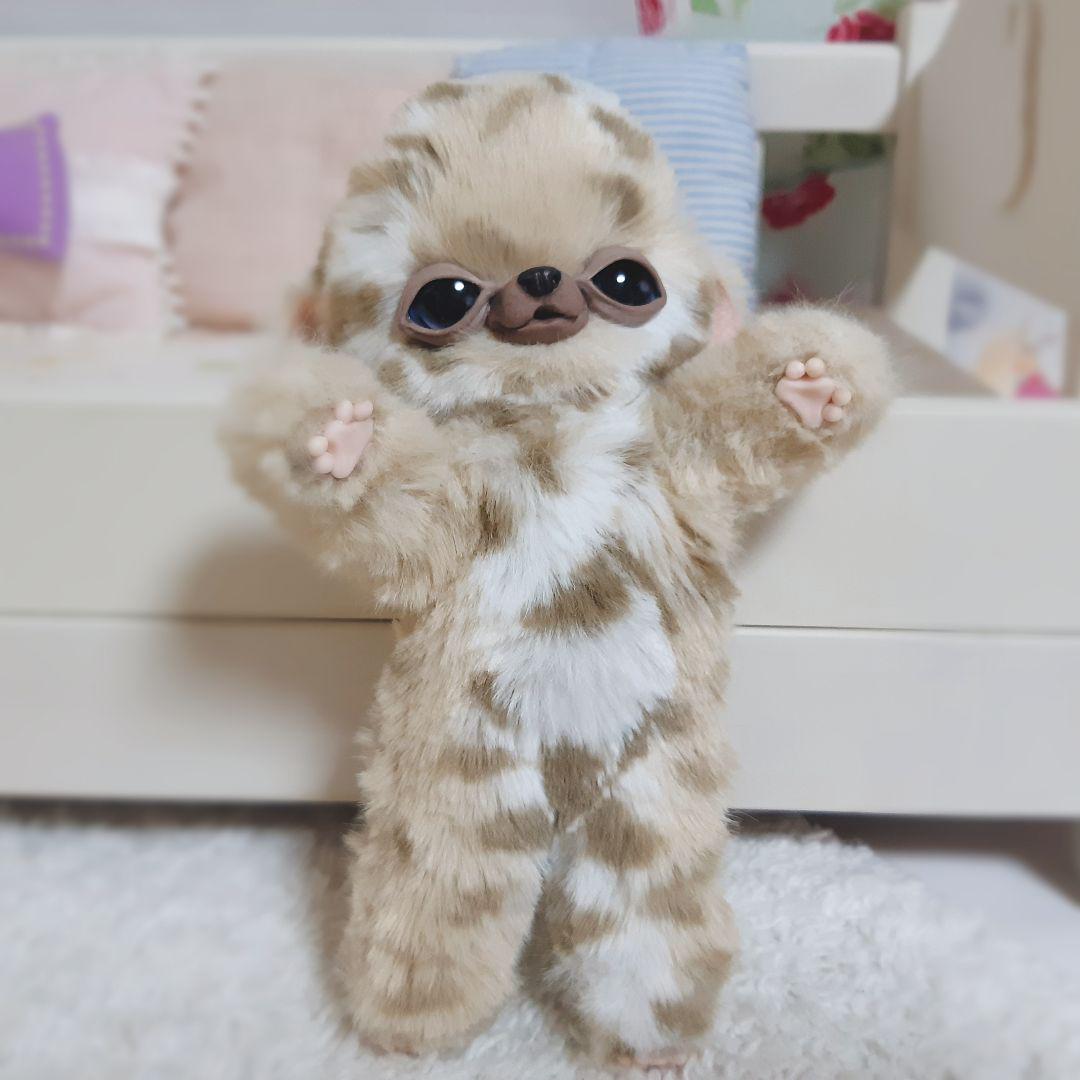 ユキヒョウ赤ちゃん　アートドール　ぬいぐるみ