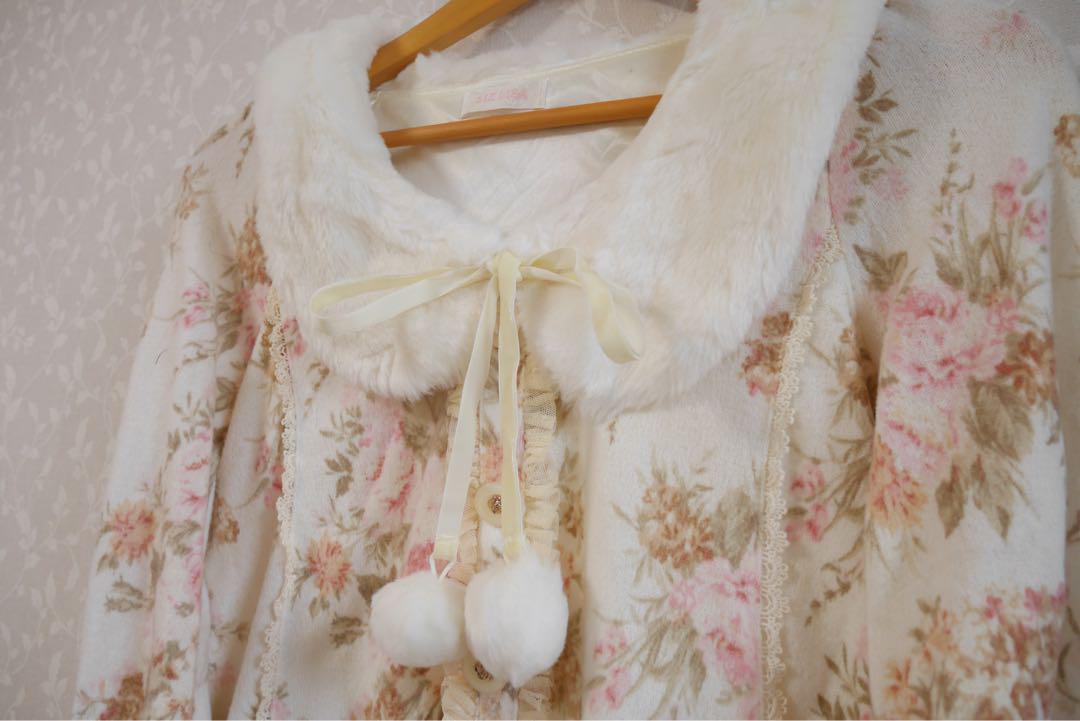 【LIZLISA】花柄トップス【新品未使用】