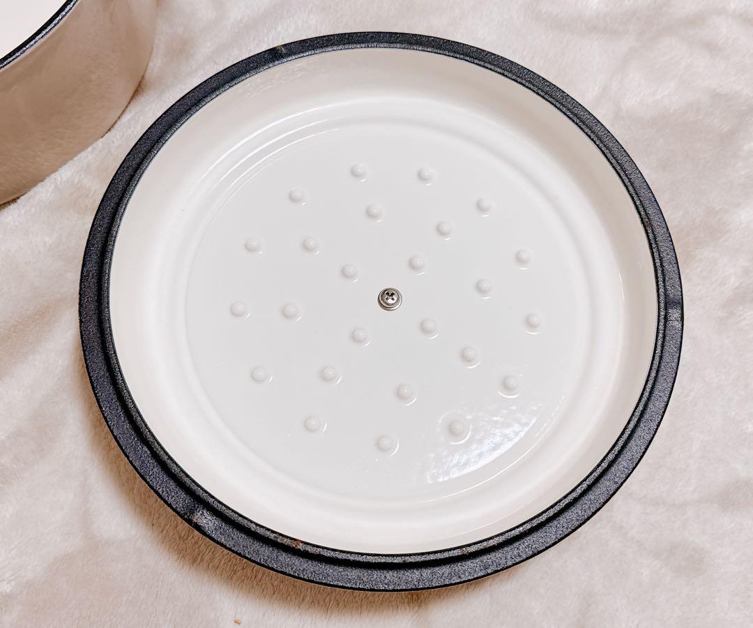 【極美品】廃盤商品！優しげグレージュ♡Bruno料理が美味しくなる鋳物鍋