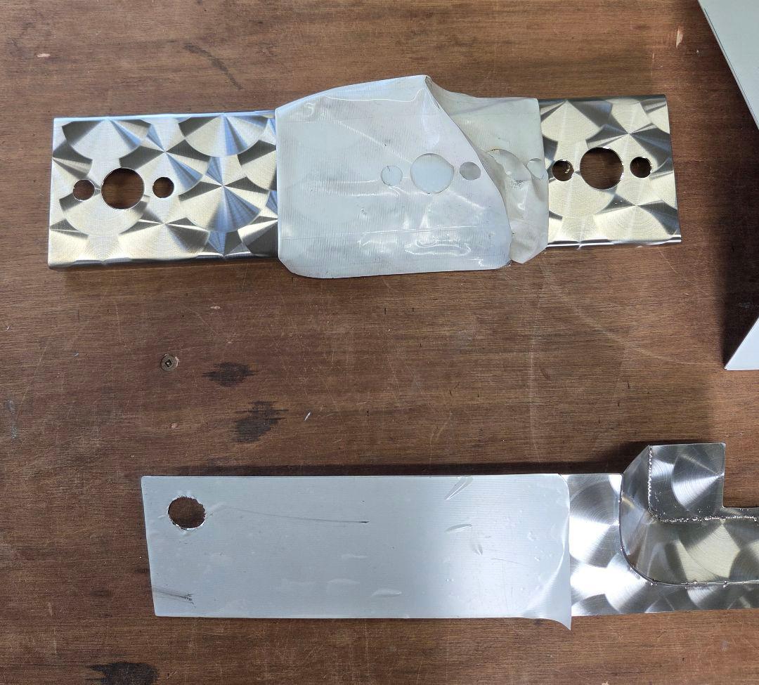 17スーパーグレート 前期用マフラー出口 バッテリーまわり鱗ステンレス3点セット