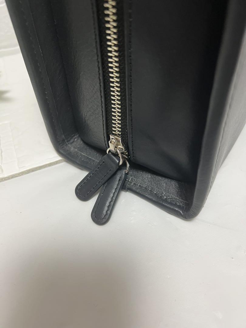 新品✨半額以下✨ビジネスレザーファクトリー ビジネスバッグ ブラックネイビー