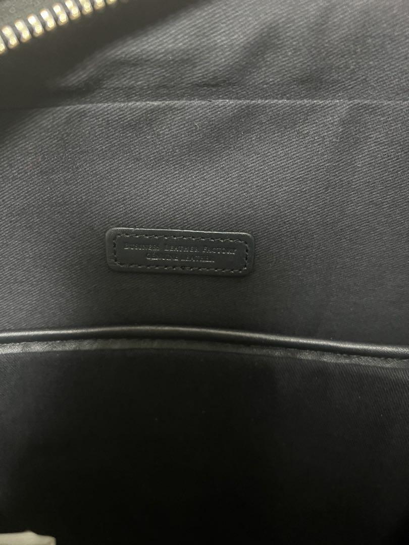 新品✨半額以下✨ビジネスレザーファクトリー ビジネスバッグ ブラックネイビー