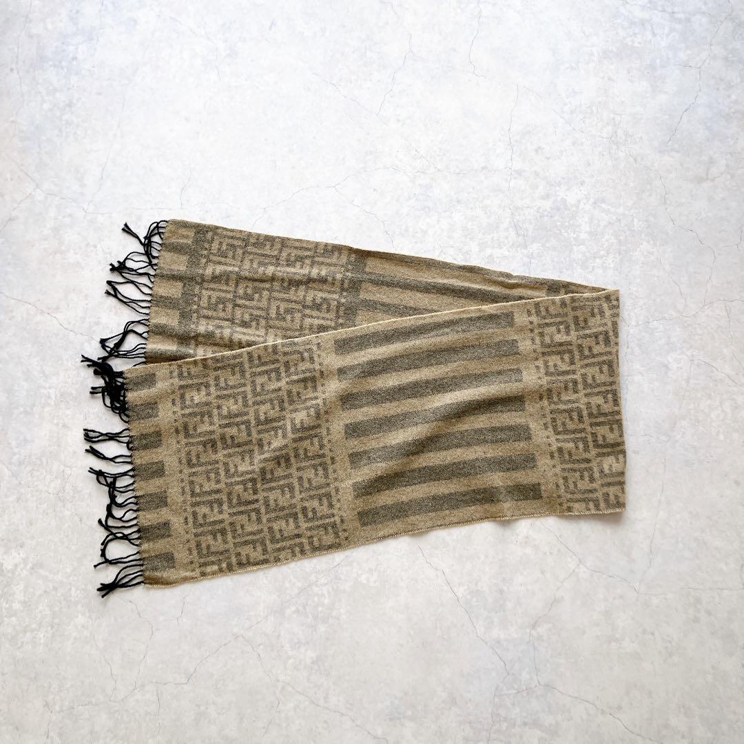 最新 ズッカ柄 Fendi ロゴマフラー レディース イタリア製 ベージュ 小物