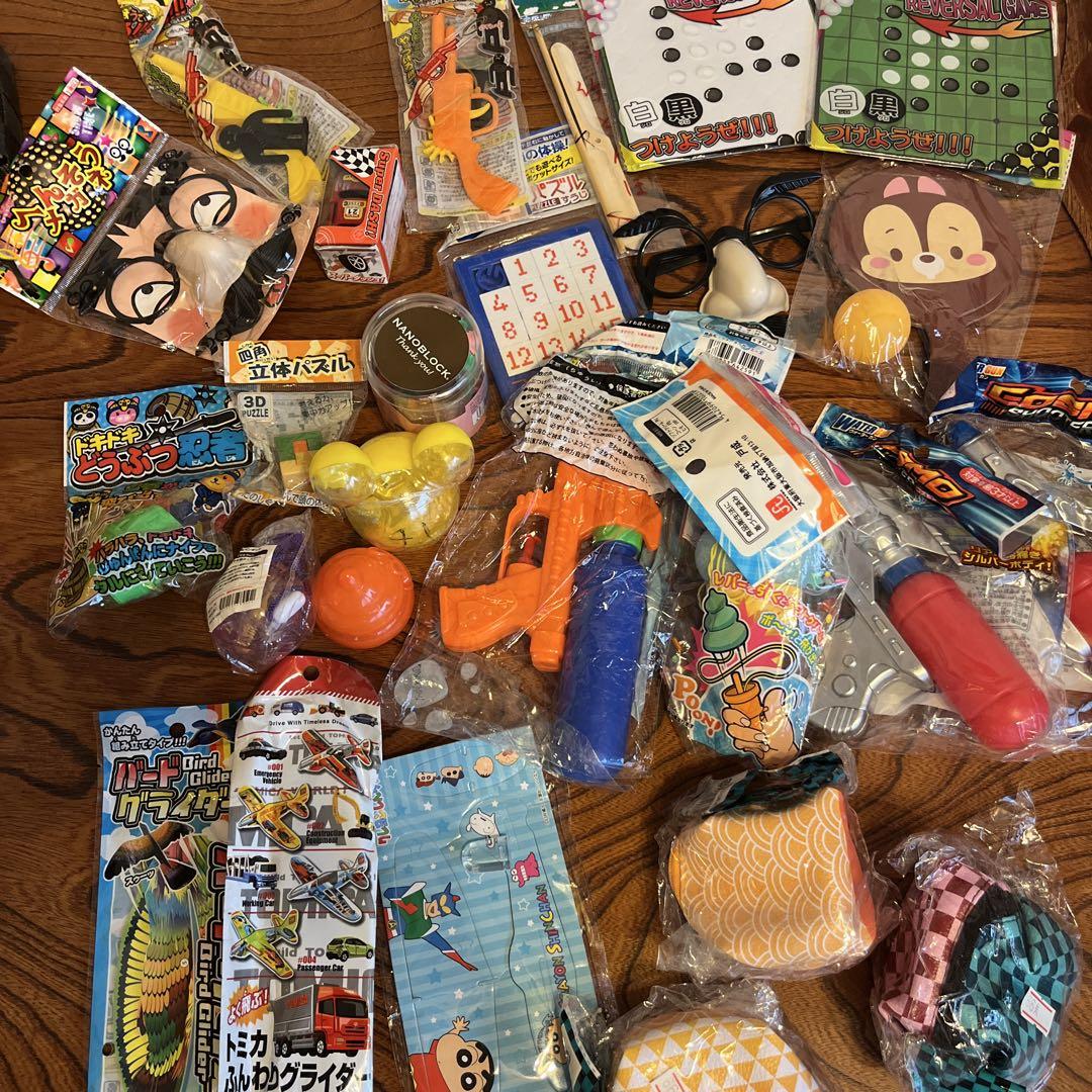 くじ　景品　18点まとめ売り Amazon.co.jp: くじ引きセット ALL女の子当（40付） つりさげ
