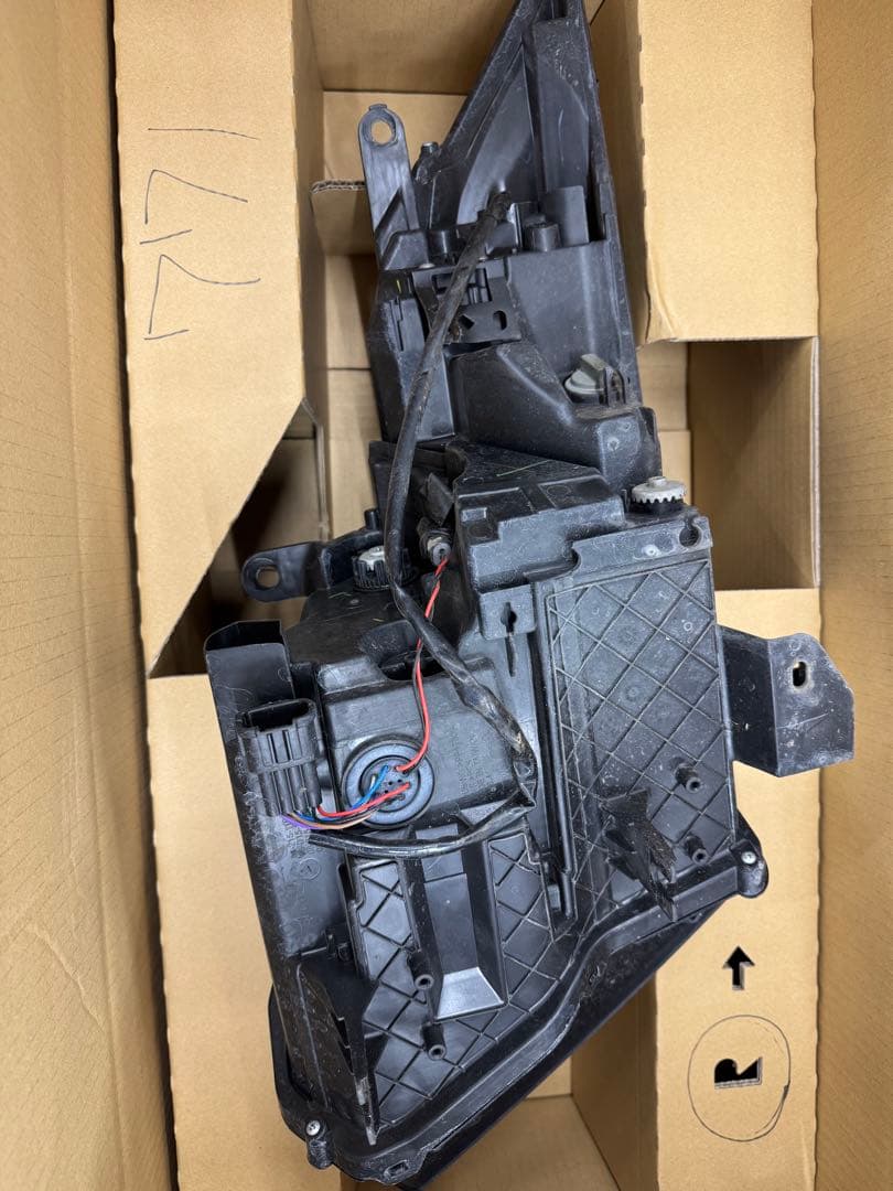 R35 GTR ヘッドライト ヴァレンティ左右 R35 GTR ヘッドライト ヴァレンティ左右