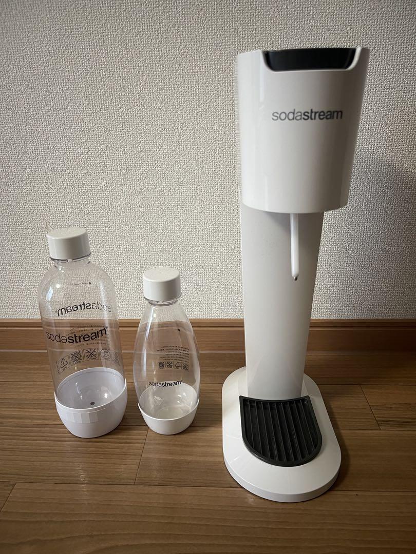 sodastream 炭酸水メーカー ボトル2本付き　ガス空 4,700円