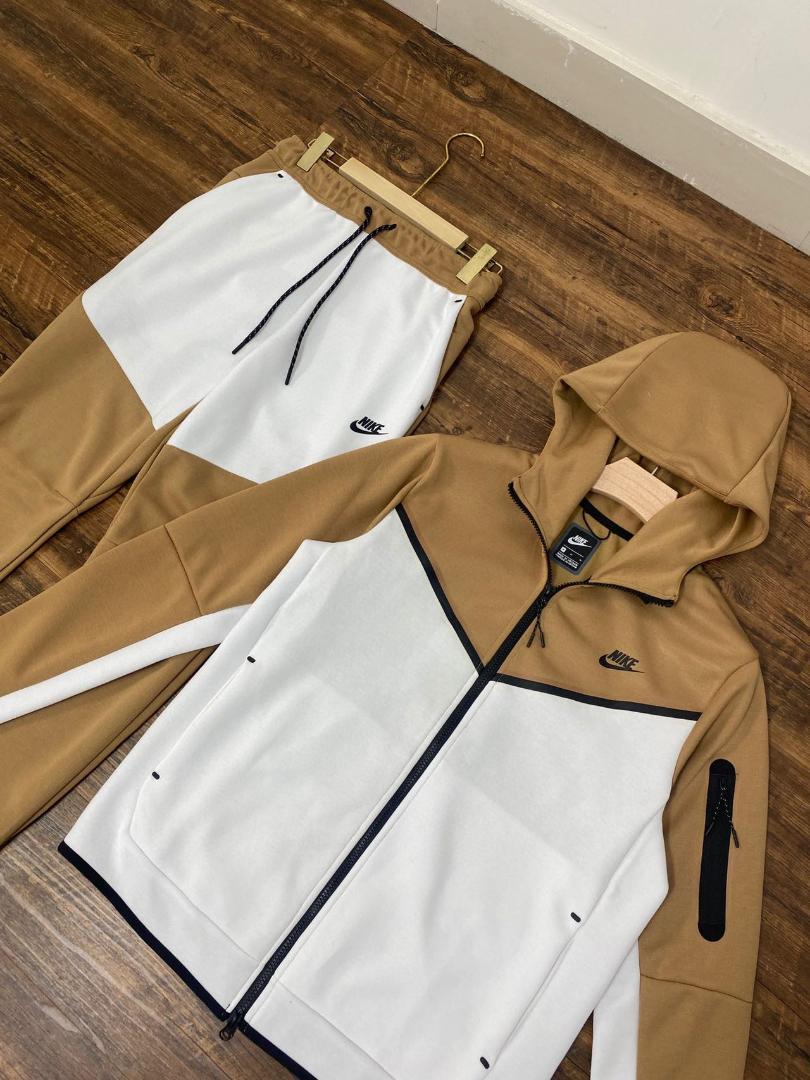 NIKE Tech fleece テックフリース　上下セットアップ M
