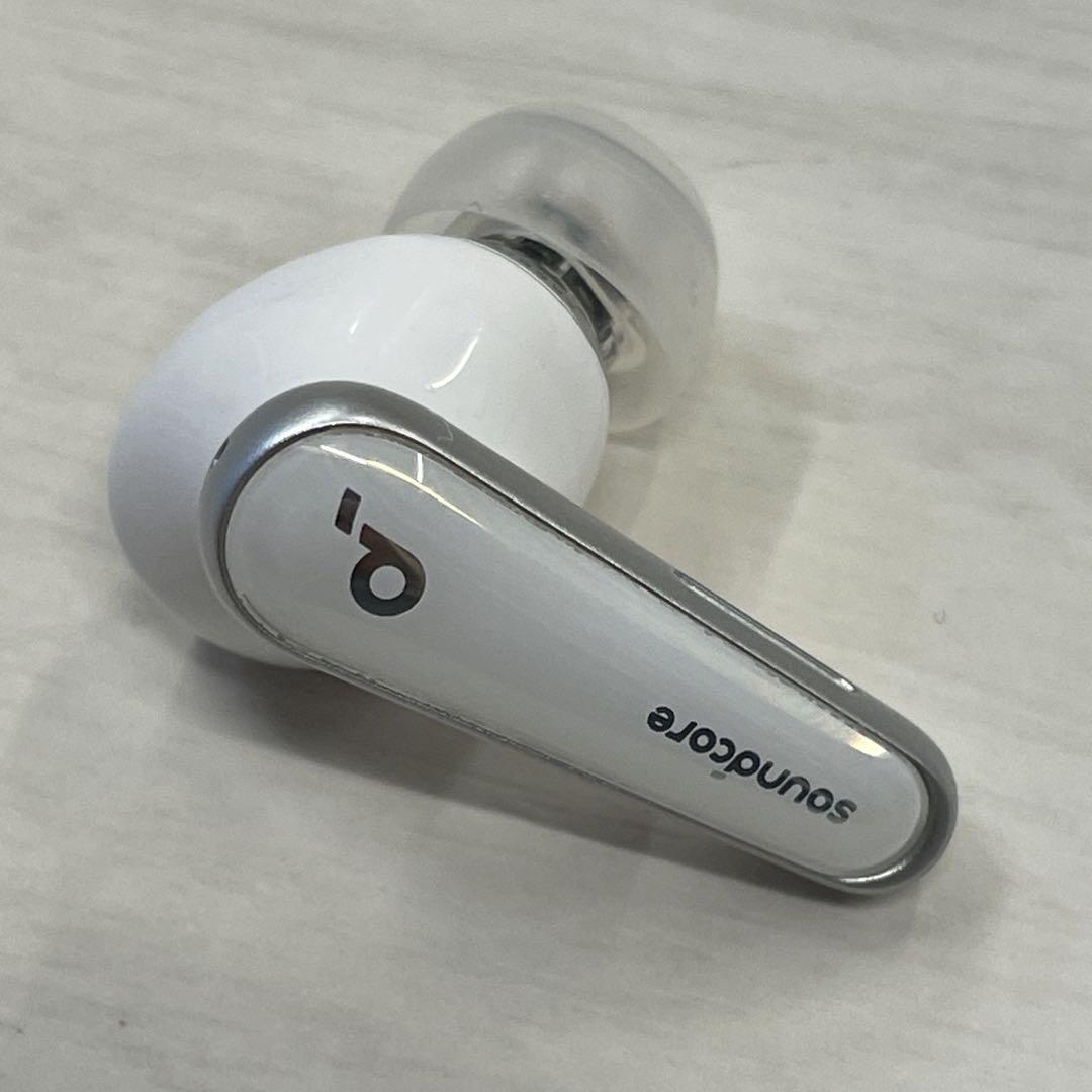 【美品】　Anker Soundcore Liberty 4 イヤホン ホワイト