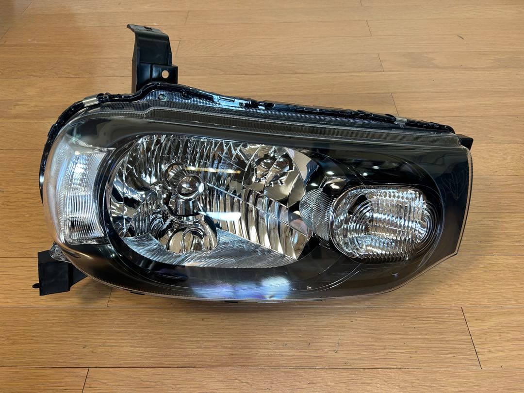 ヘッドライト クリアレンズ