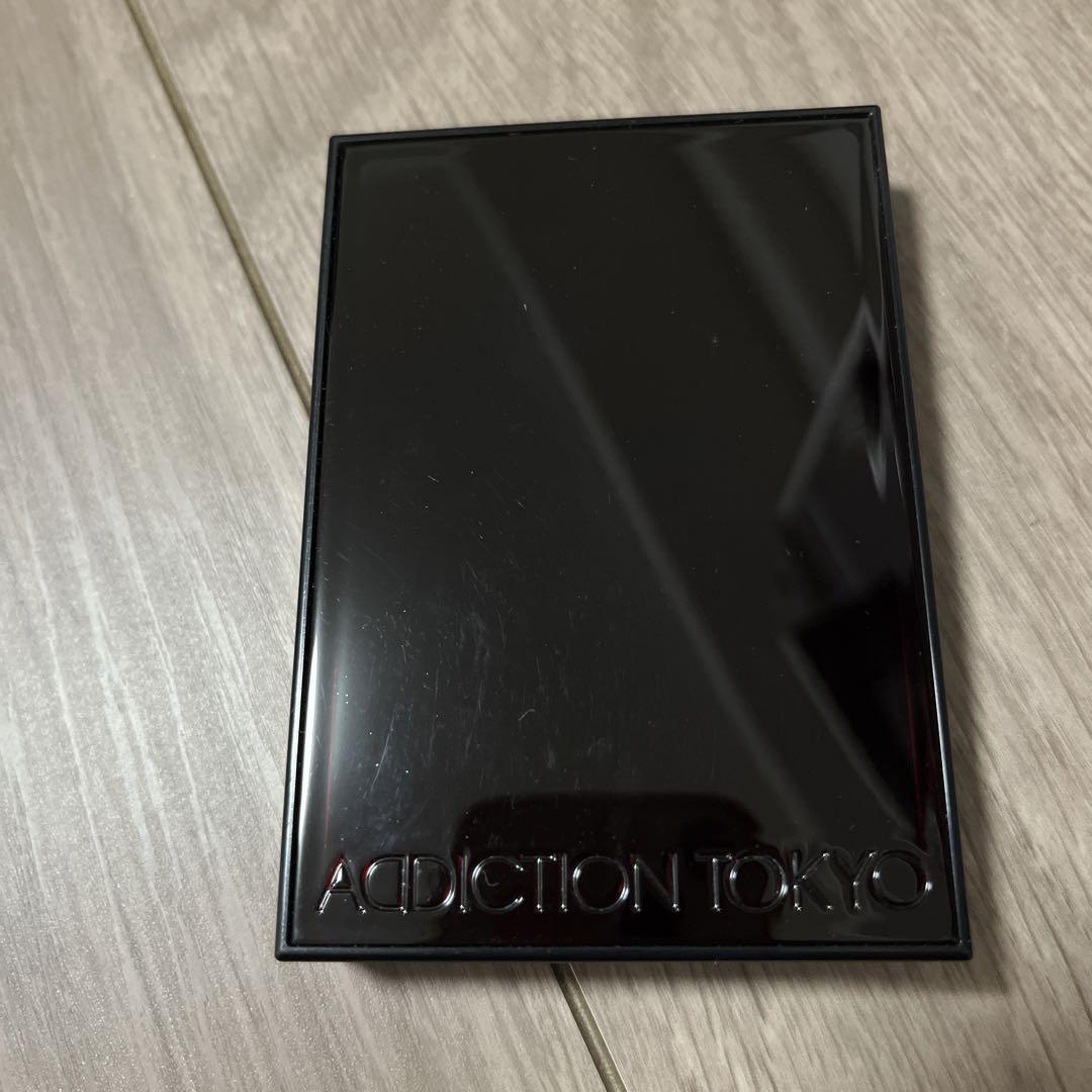 ADDICTION TOKYO アイシャドウパレット 005