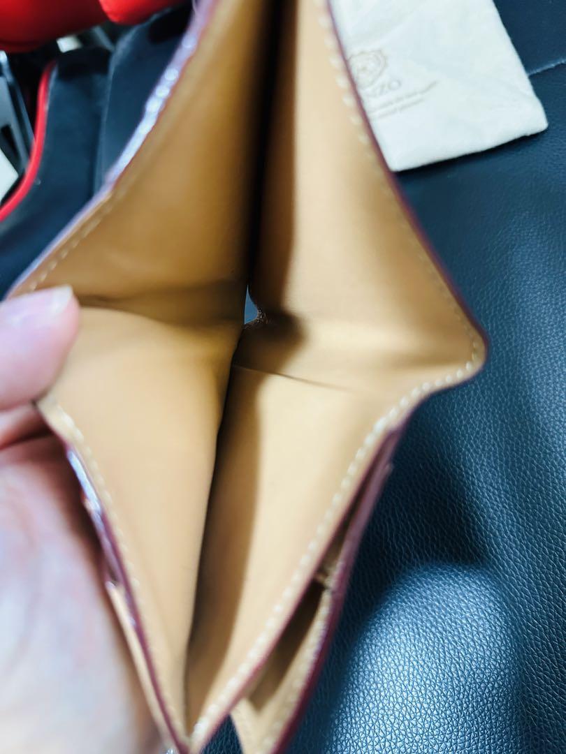 ガンゾ　二つ折り財布