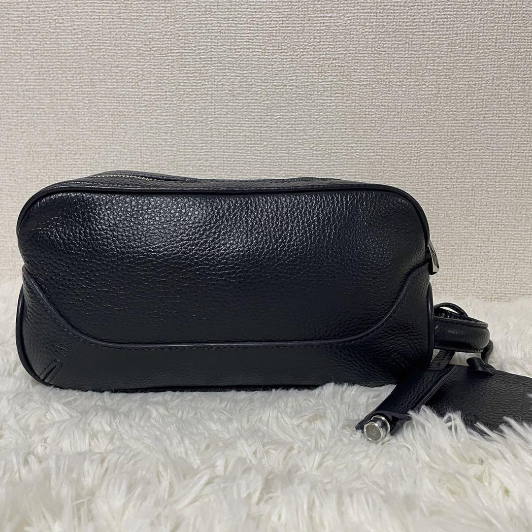 極美品✨　ペッレモルビダ　メイデンヴォヤージュ　クラッチバッグ　MB028