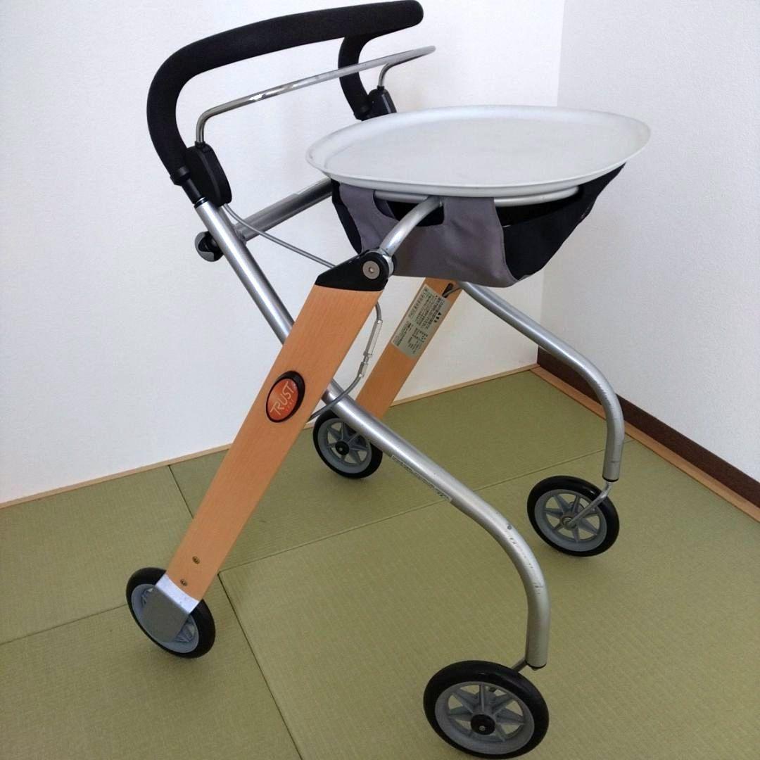 福袋 消毒済】レッツゴー お盆付き歩行器 メルカリ - 歩行器