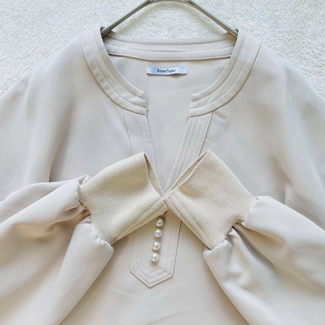 美品】Emma Taylor イージーケアパール釦キーネックロング