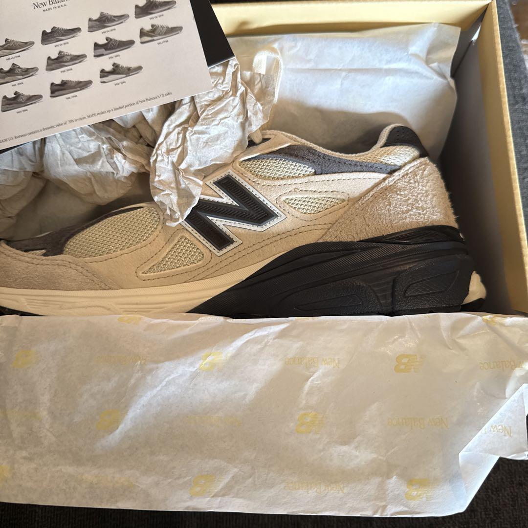 New Balance 990 V3Moonbeamベージュ/ブラック27