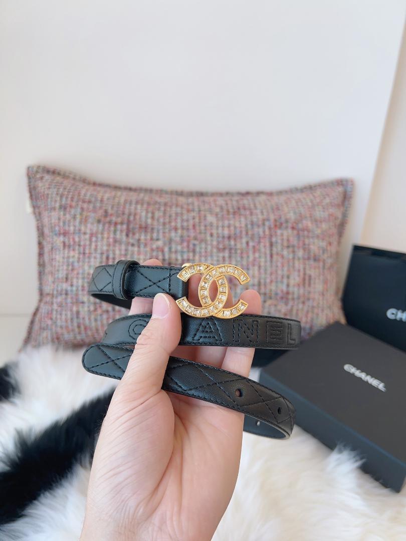 CHANEL ブラック キルティングレザーベルト