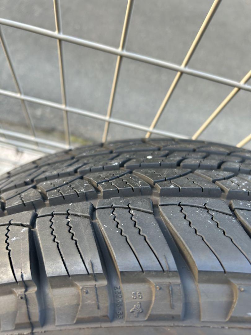 ランドクルーザープラド　265/65r17 純正タイヤ　タイヤのみ