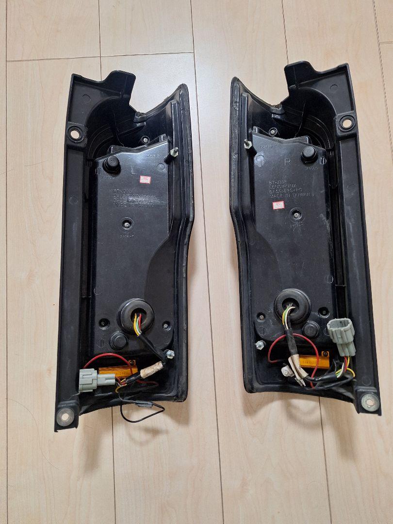 NV350　ファイバLEDテール V2　クリスタルアイ