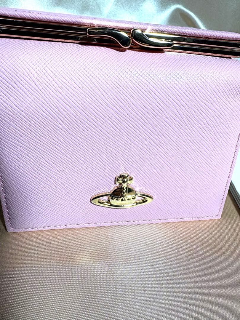 新品未使用 ヴィヴィアンウエストウッド 折財布 新品未使用 ヴィヴィアンウエストウッド 折財布