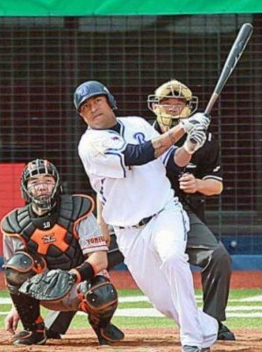レア】横浜 ベイスターズ カスティーヨ ビジター ユニフォーム
