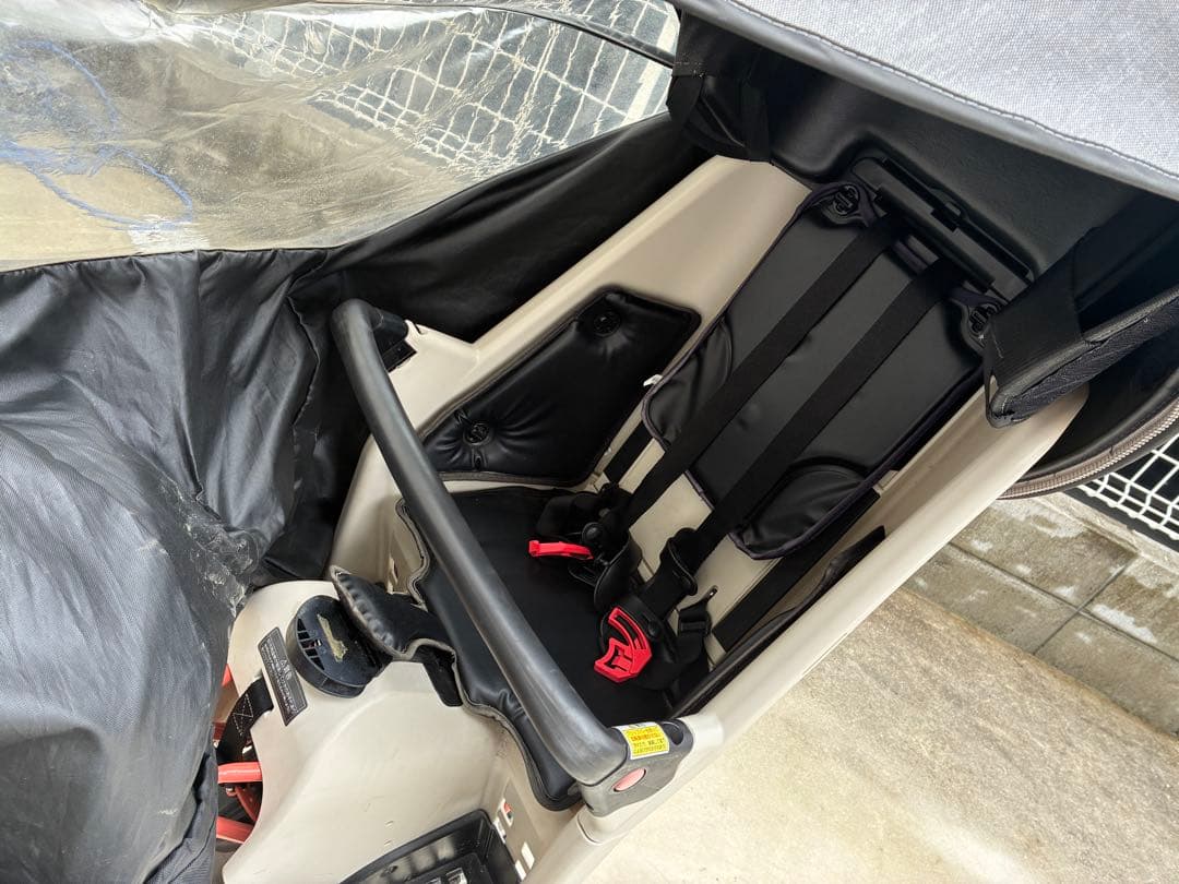 チャイルドシート付き傷や汚れあり