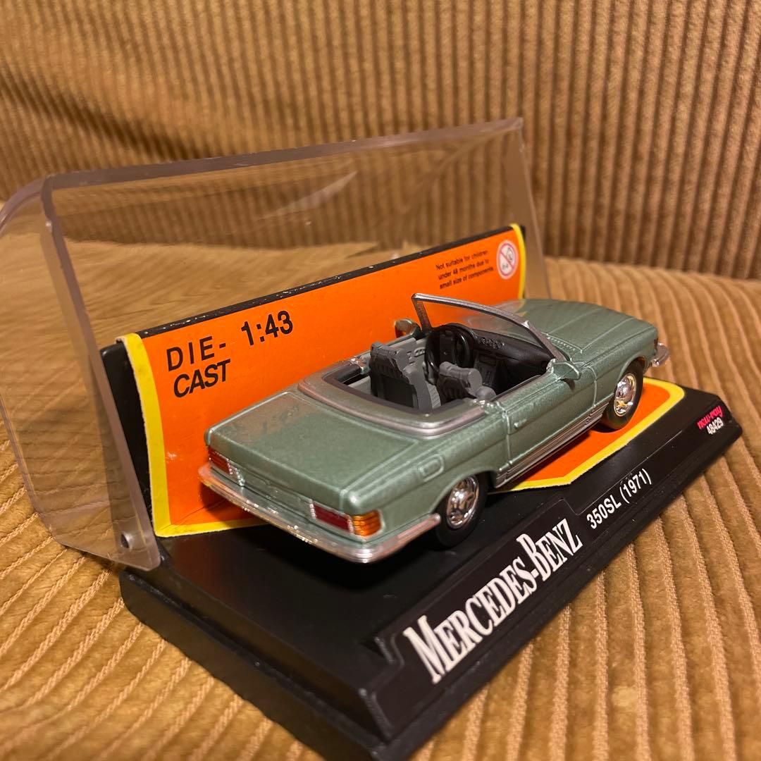 メルセデス・ベンツ 350SL (1971) ダイキャスト 1:43 メルセデス・ベンツ 350SL (1971) ダイキャスト 1:43