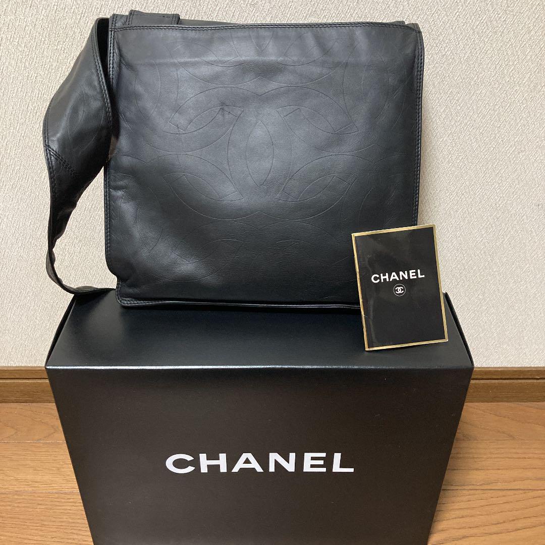 シャネル ショルダーバッグ