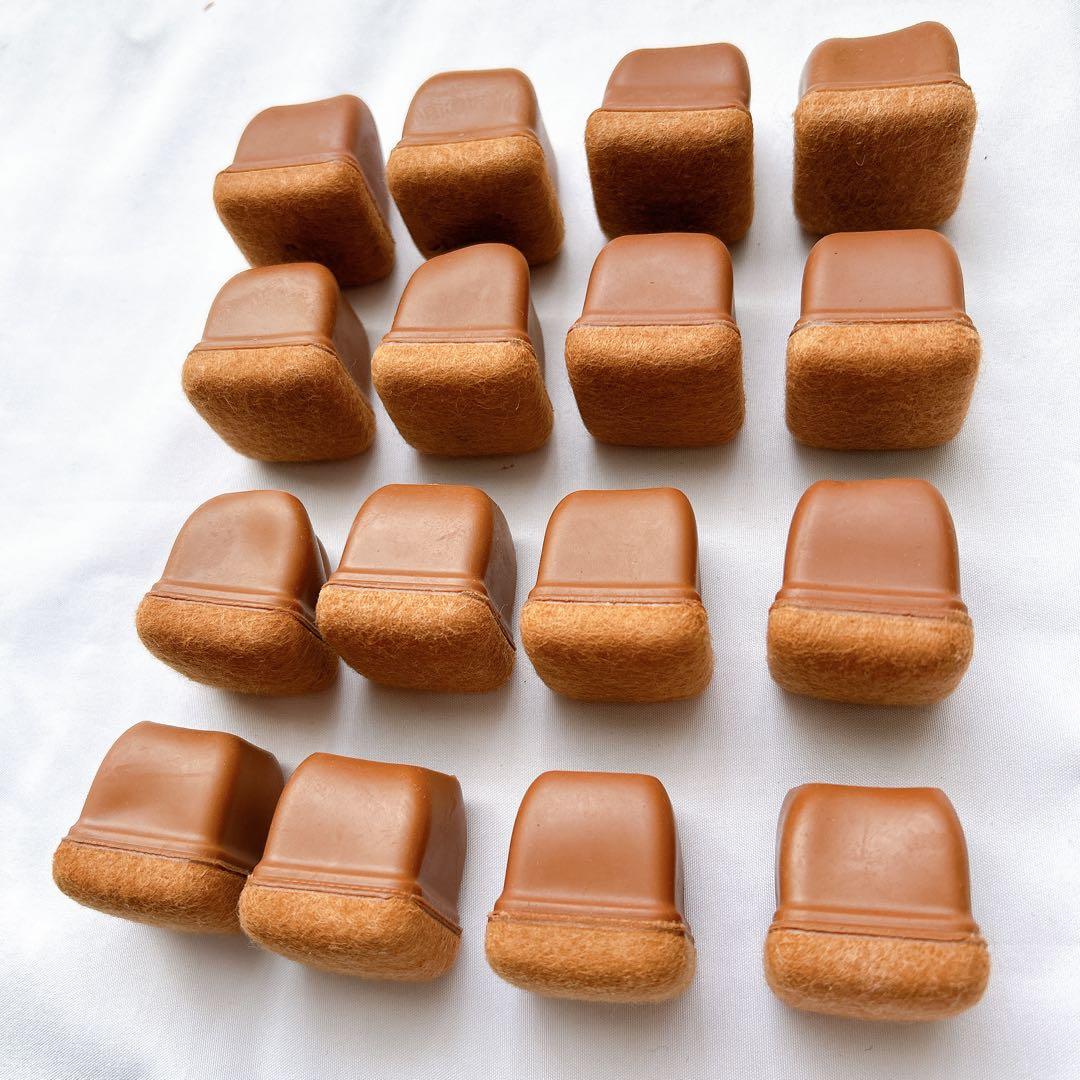 正方形椅子　脚カバー　16個　シリコン椅子脚 キャップ