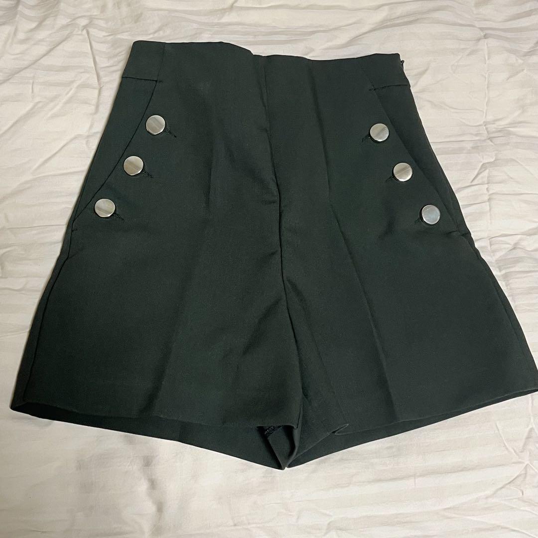 【ZARA】ハイライズ バミューダパンツ ZARA(ザラ)の「ボタン ハイライズバミューダパンツ」 - PARTE