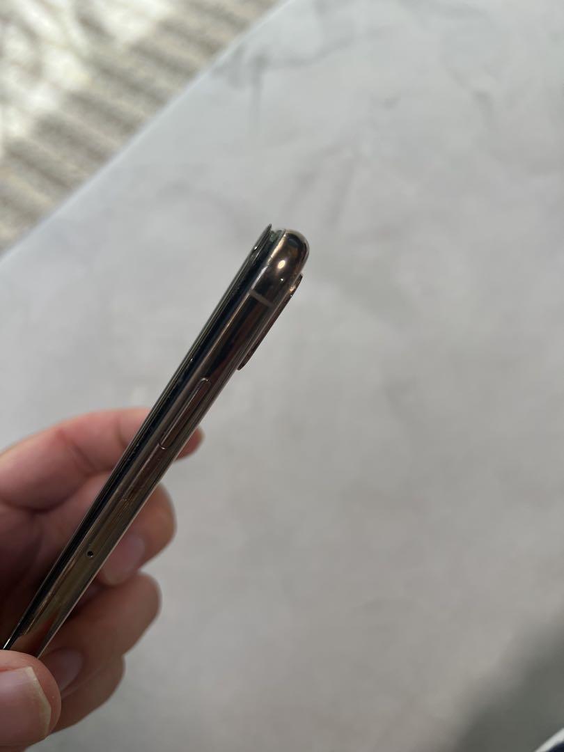 【格安】iPhone XS 512GB/画面ひび＋浮きあり・動作快調！早い者勝ち