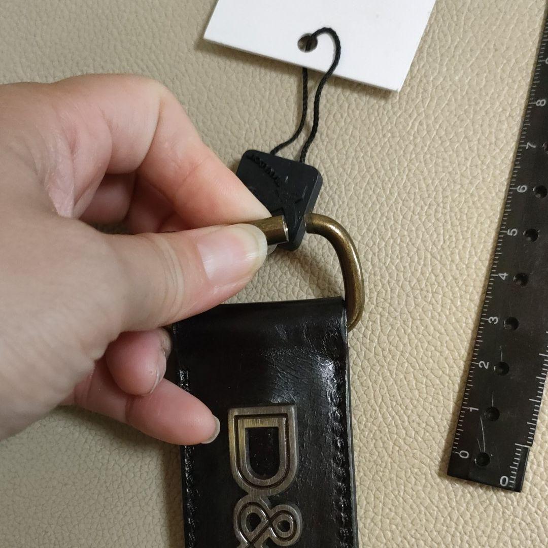 D&G キーホルダー　黒革　ゴールド金具　新品未使用　箱あり