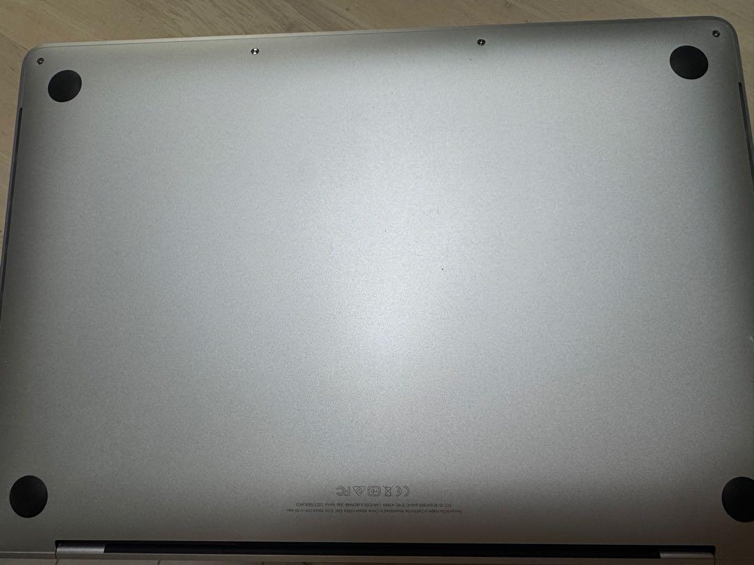 Apple MacBook Pro 2018 13インチ
