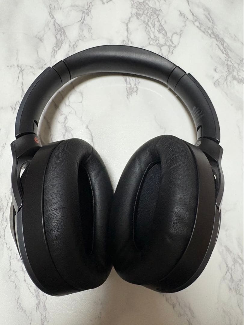 ソニー ヘッドホン whー1000xm2SONY