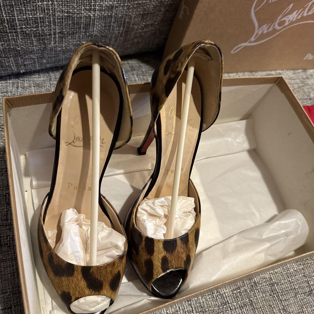 Christian Louboutin ヒョウ柄 ハイヒール　35