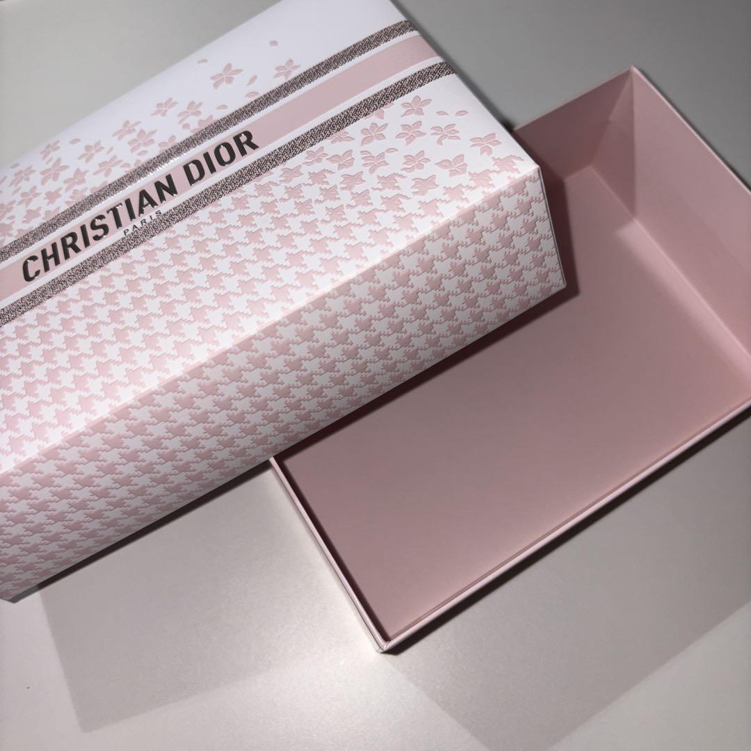 Dior 空箱 ギフト - メルカリ
