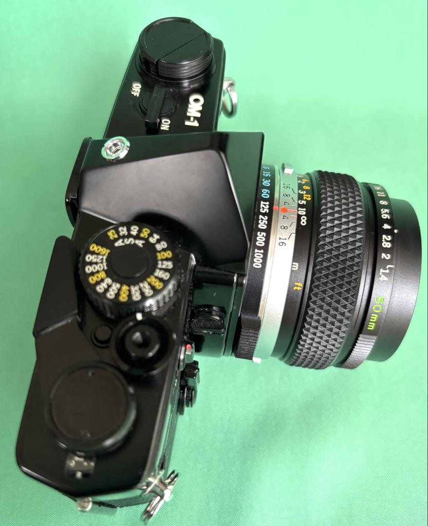 ★ OLYMPUS OM-1 BLACK + ★ 標準レンズ 50mm