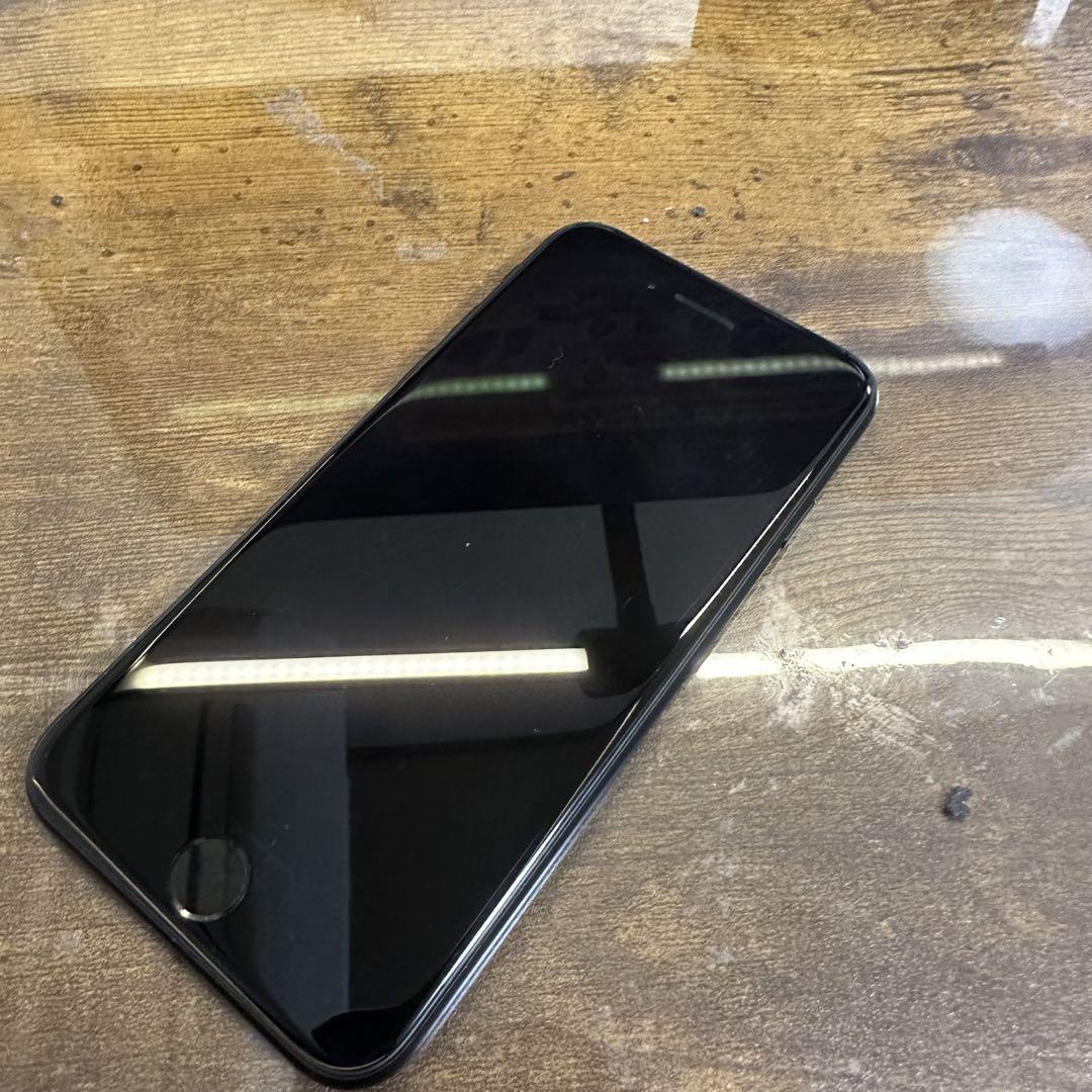 iPhone SE 第2世代(SE2)ブラック64GB simフリー