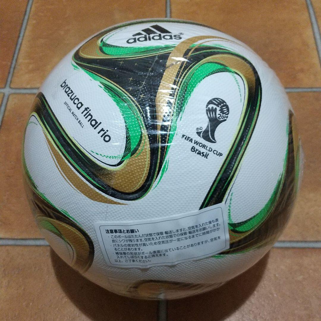 ゆうゆうメ︽ 期間限定❣️adidasブラズーカbrazucaファイナル FIFA公式球廃盤品 6K1Jl-m54173815751 があります