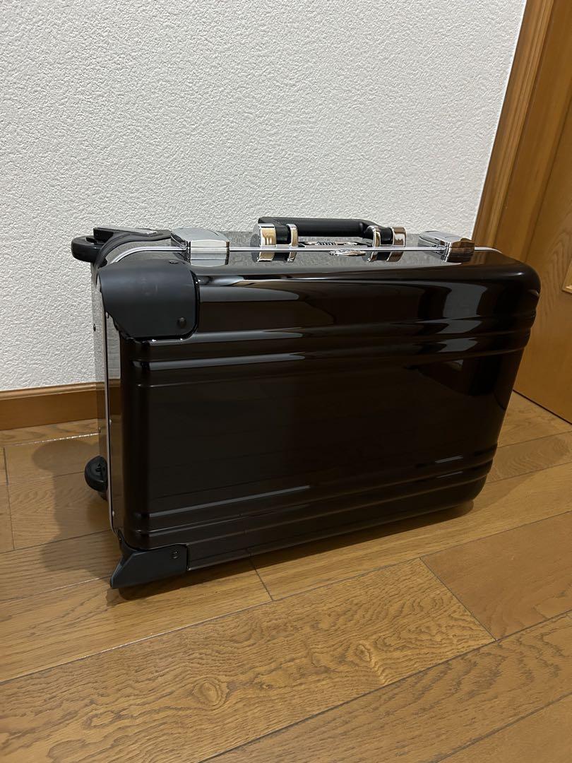 新品未使用ZERO HALLIBURTON 機内持込　ゼロハリバートン　黒　2輪