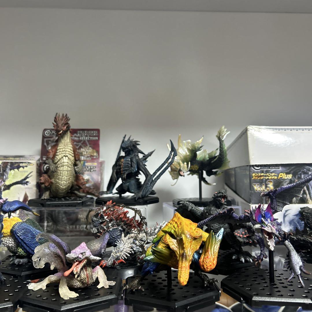 フィギュア　カプコンフィギュアビルダー　モンスターハンター　19体まとめ