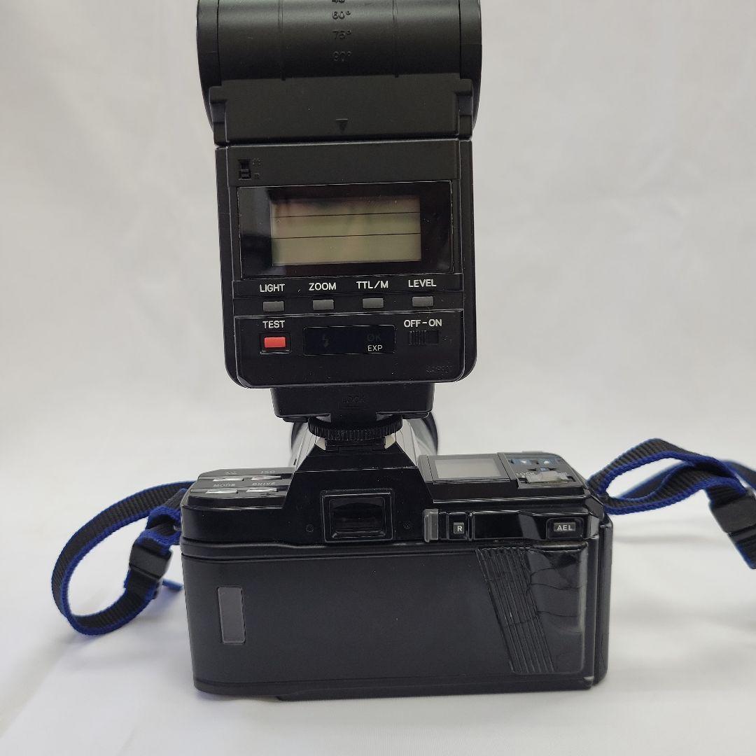 MINOLTA　7000α　一眼レフカメラ　フラッシュ付き