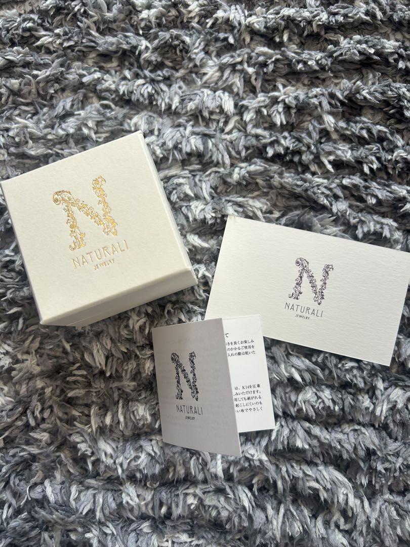 NATURALI JEWELRY オーバルフラワー巻きフープパールピアス S