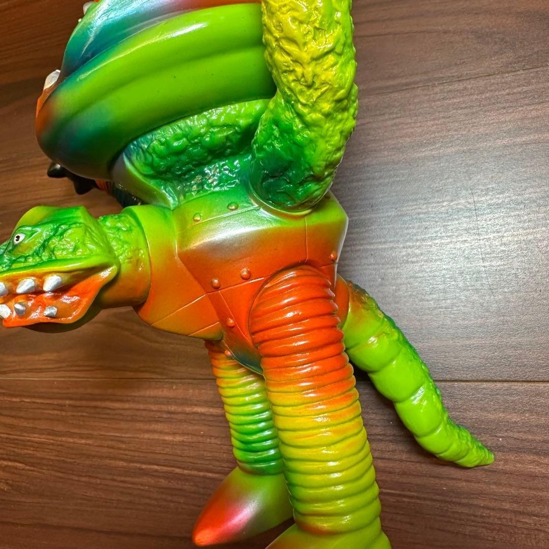 エレガブ ミスターX ソフビ 4675 - メルカリ