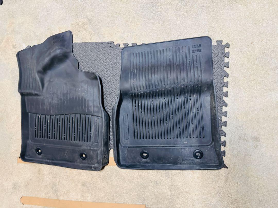 ランクル300 純正品 フロントマット ゴムマット トヨタ TOYOTA 3D