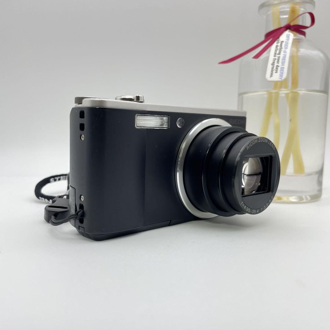 スマホ転送OK✨RICOH R8✨動作確認済 デジカメ 銘品 可愛い