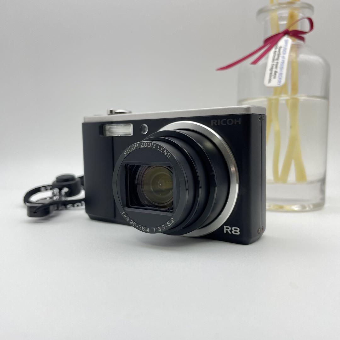 美品✨RICOH CX5✨動作確認済 スマホ転送OK 銘品 人気の黒 デジカメ♪ スマホ転送OK✨RICOH R8✨動作確認済 デジカメ 銘品 可愛い