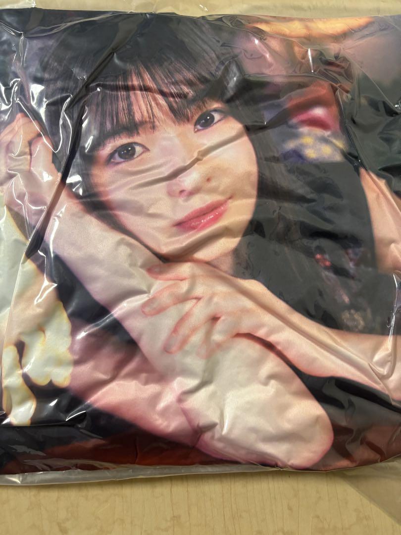 小川彩　クッション